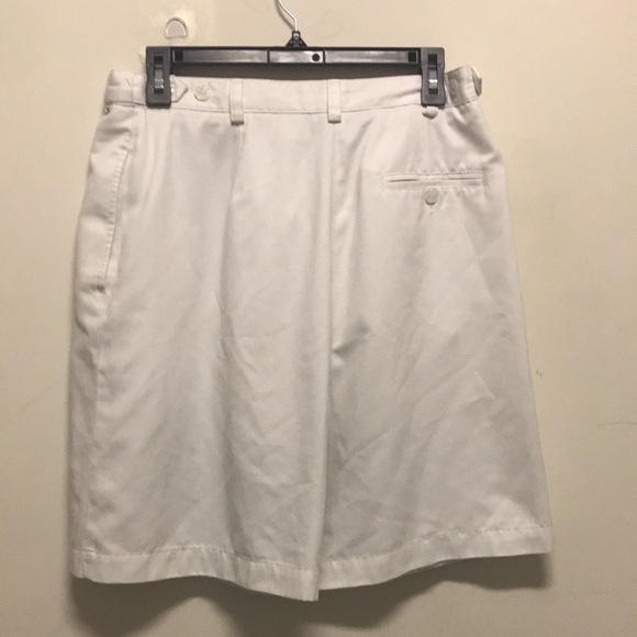 LIZ GOLF by Liz Claiborne Bermuda shorts - Picture 2 of 2